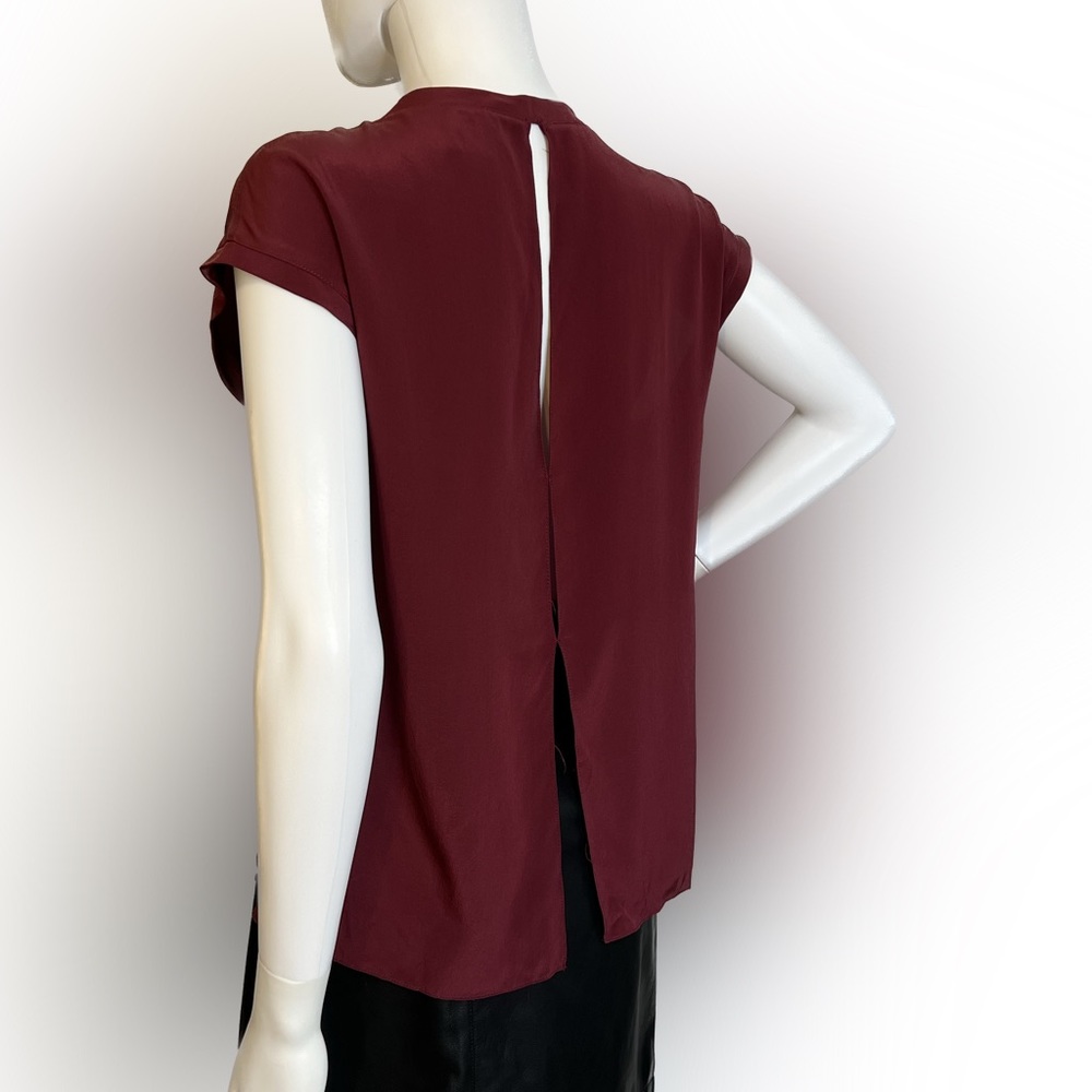 Sandro Paris Burgundy 100% Silk Open Back Cap Sleeve Blouse Sz 1 Small Workwear - Picture 3 of 9